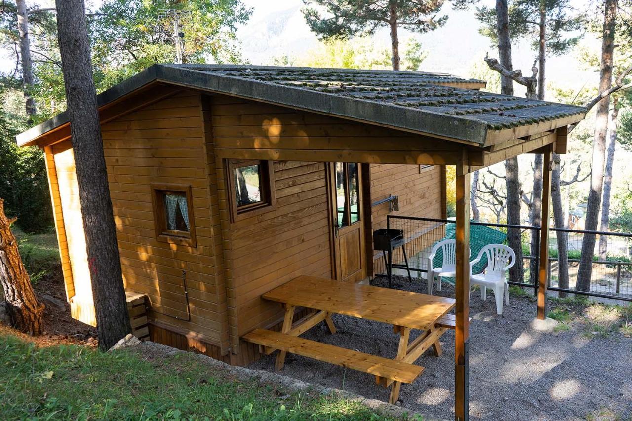 Bungalows Del Camping Pedraforca Saldés Buitenkant foto