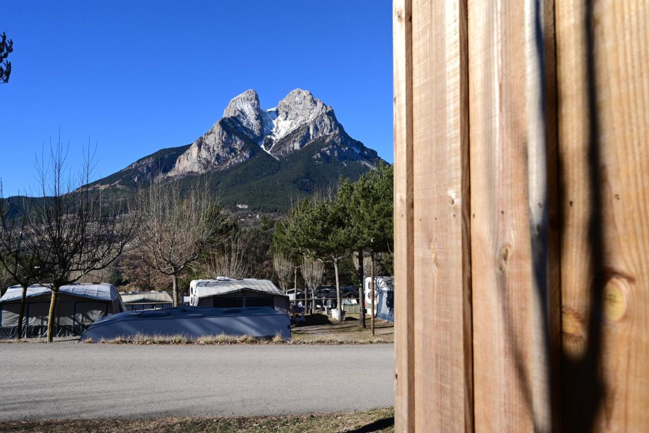 Bungalows Del Camping Pedraforca Saldés Buitenkant foto