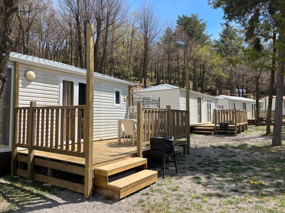 Bungalows Del Camping Pedraforca Saldés Buitenkant foto